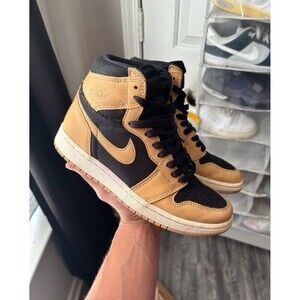 Air Jordan 1 Retro High OG Heirloom Size Women’s 7.5